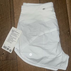 Lululemon Speed Up shorts NWT